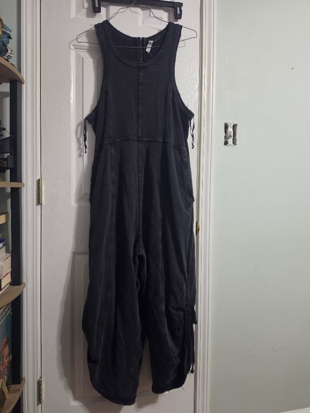 Daily Practice Sleeveless Seamed Wide-Leg Jumpsuit